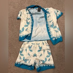 Mens Gucci matching set. Perfect for beach or pool side / vacation!